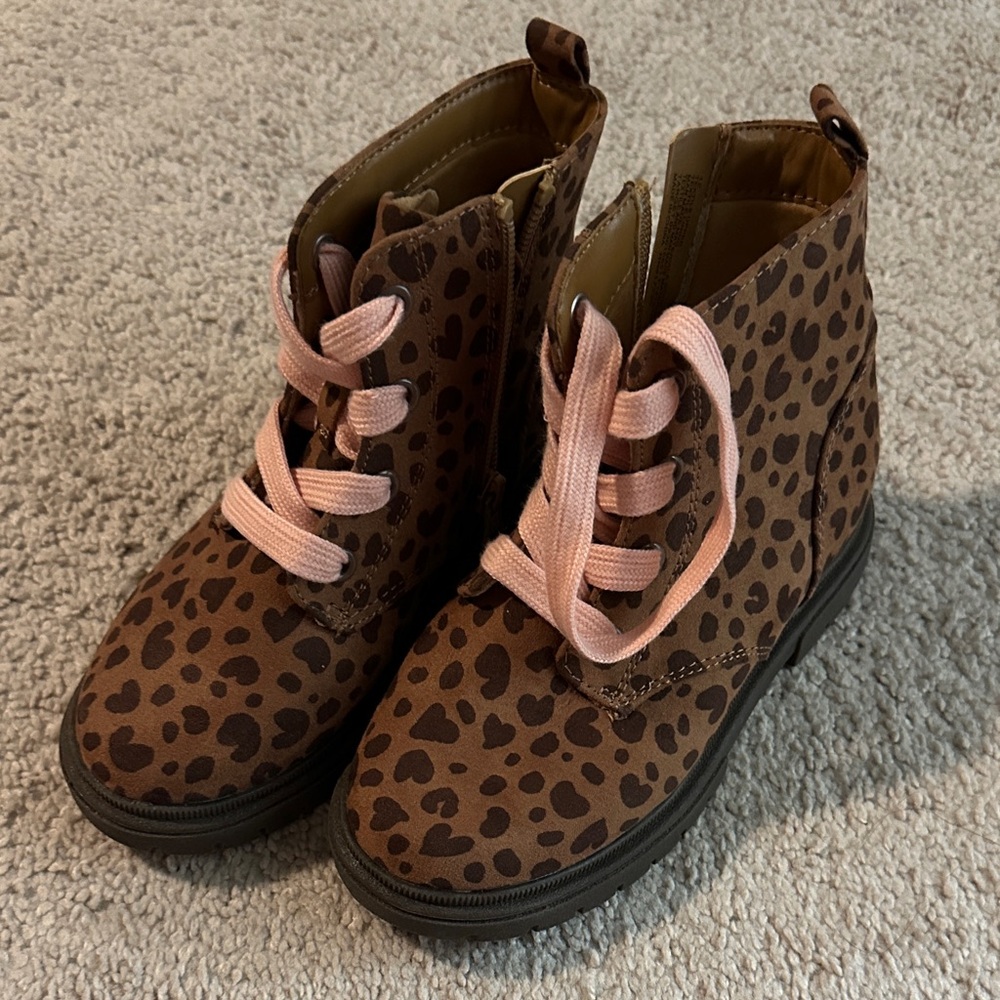 Cat & Jack Leopard Print Kids Boots with Pink Laces